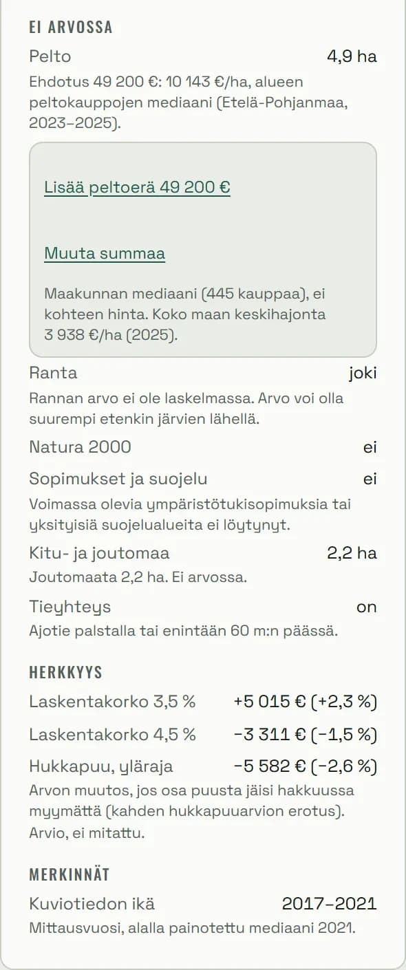 Oksion lisätietopaneeli: Ei arvossa -osio, jossa pelto, ranta, Natura 2000, sopimukset, kitu- ja joutomaa ja tieyhteys, sekä Herkkyys-osio laskentakoron ja hukkapuun vaikutuksesta arvoon.